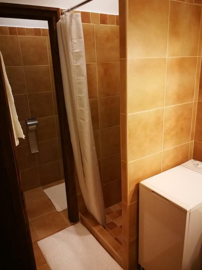 Hangulatos studió lakás Budapeste Exterior foto