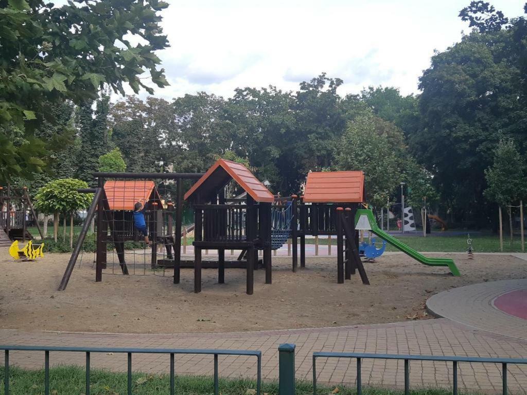 Hangulatos studió lakás Budapeste Exterior foto