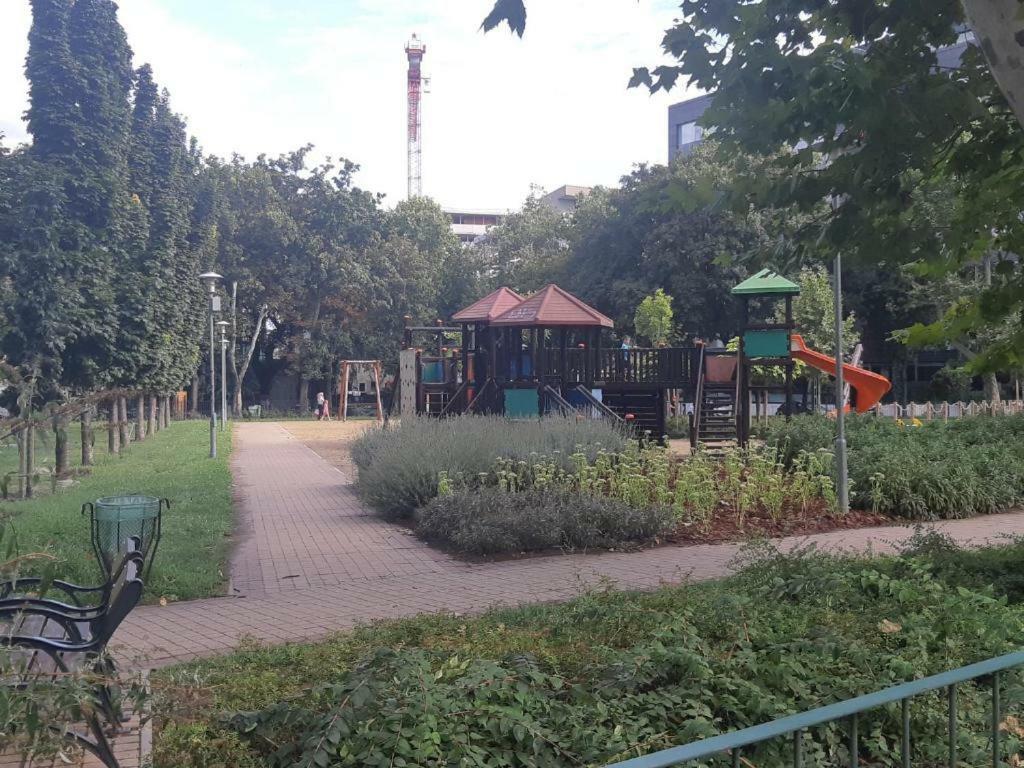 Hangulatos studió lakás Budapeste Exterior foto